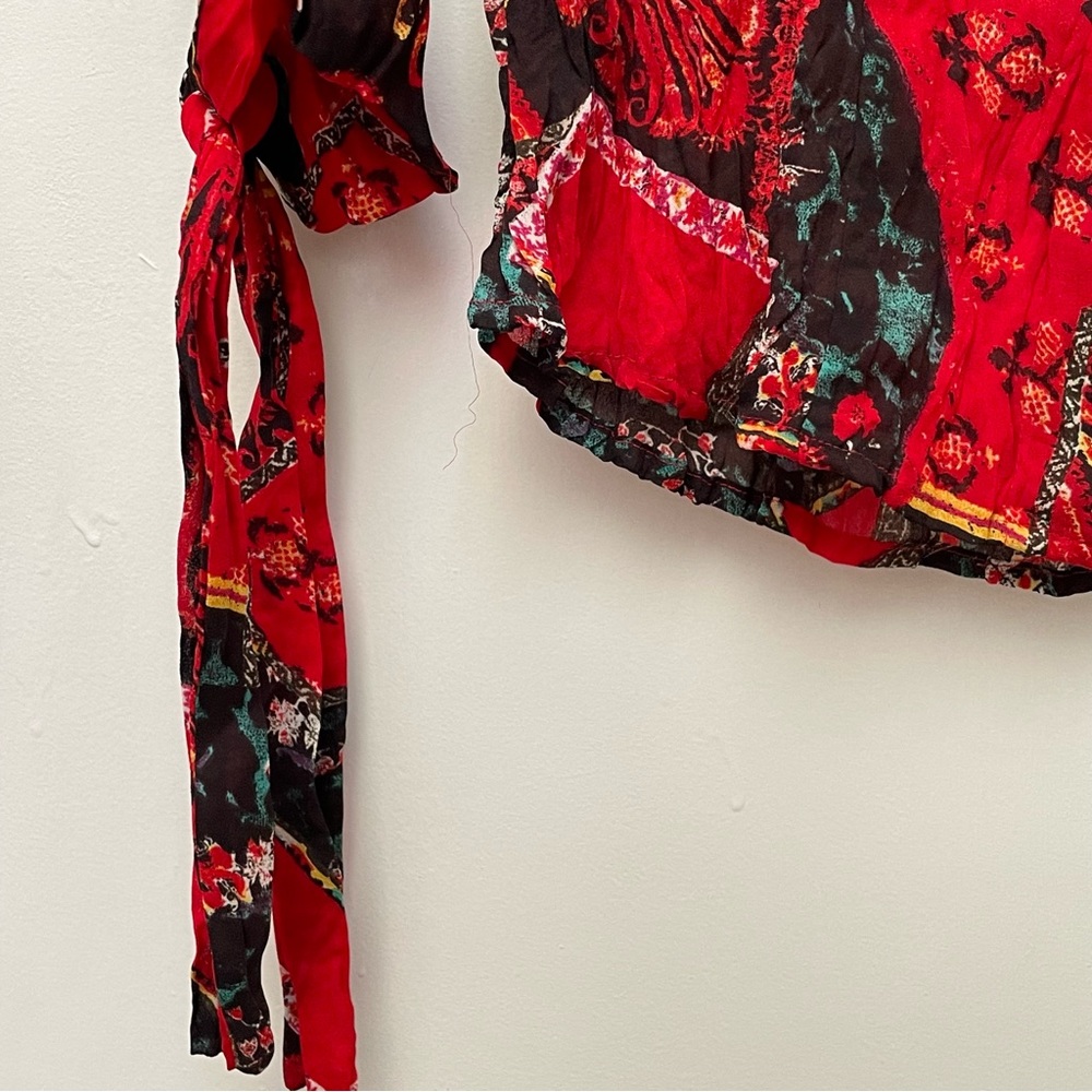 Patterned Button Down Blouse - Picture 3 of 6